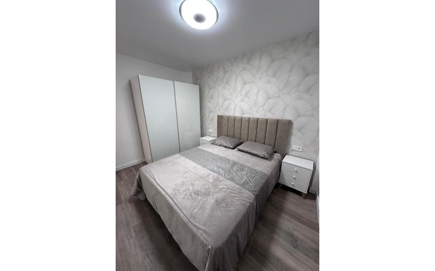 Herverkoop - Apartamento -
Torrevieja - Playa del Cura