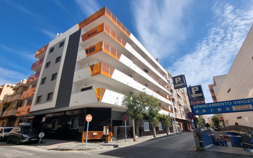 Herverkoop - Apartamento -
Torrevieja - Playa del Cura