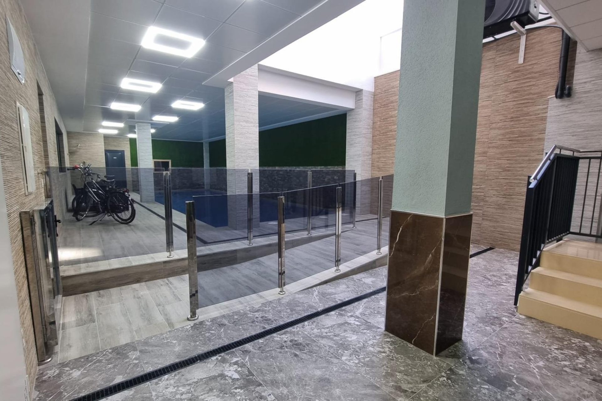 Herverkoop - Apartamento -
Torrevieja - Playa del Cura