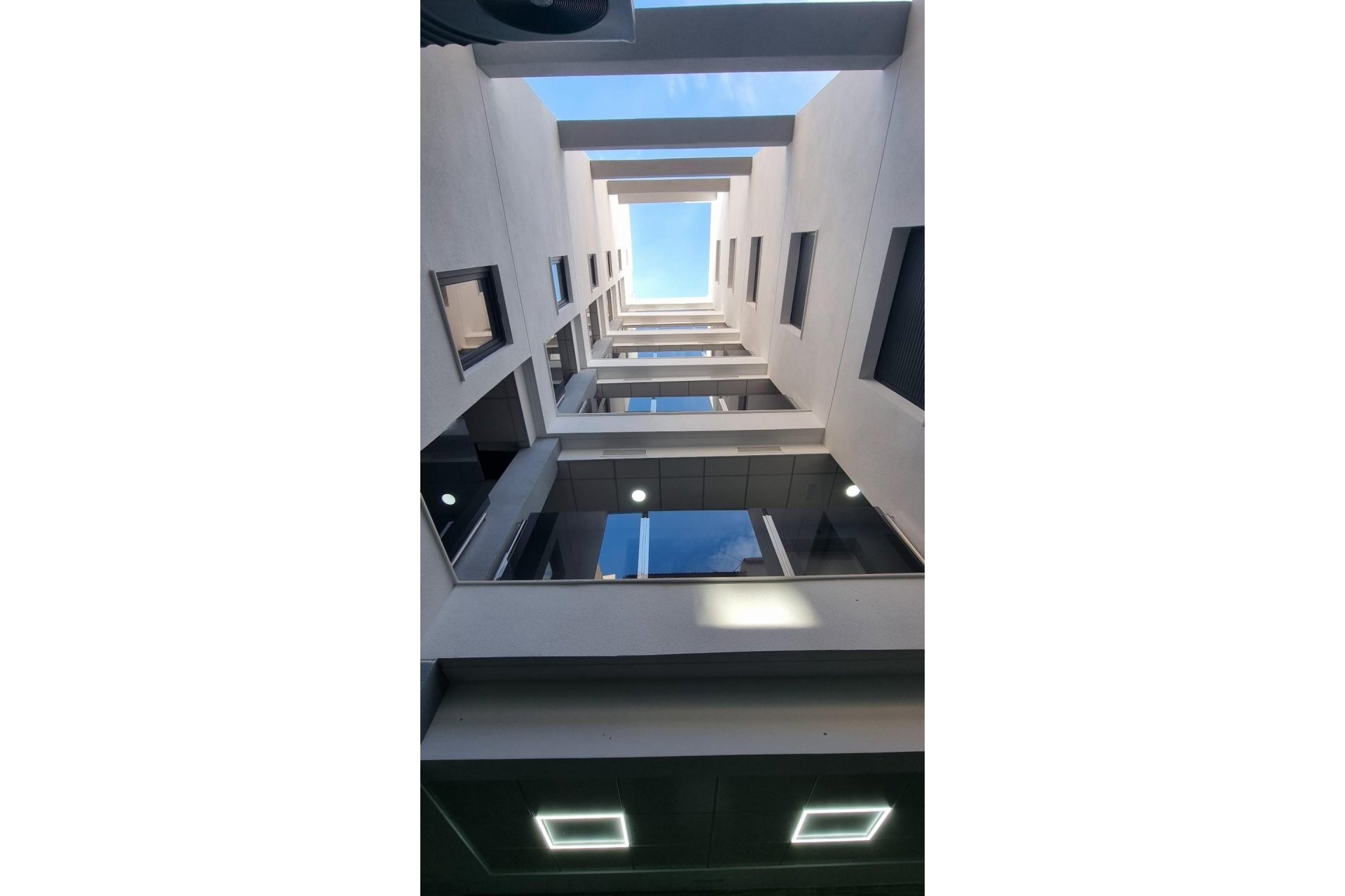 Herverkoop - Apartamento -
Torrevieja - Playa del Cura