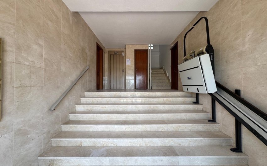 Herverkoop - Apartamento -
Torrevieja - Playa del Cura