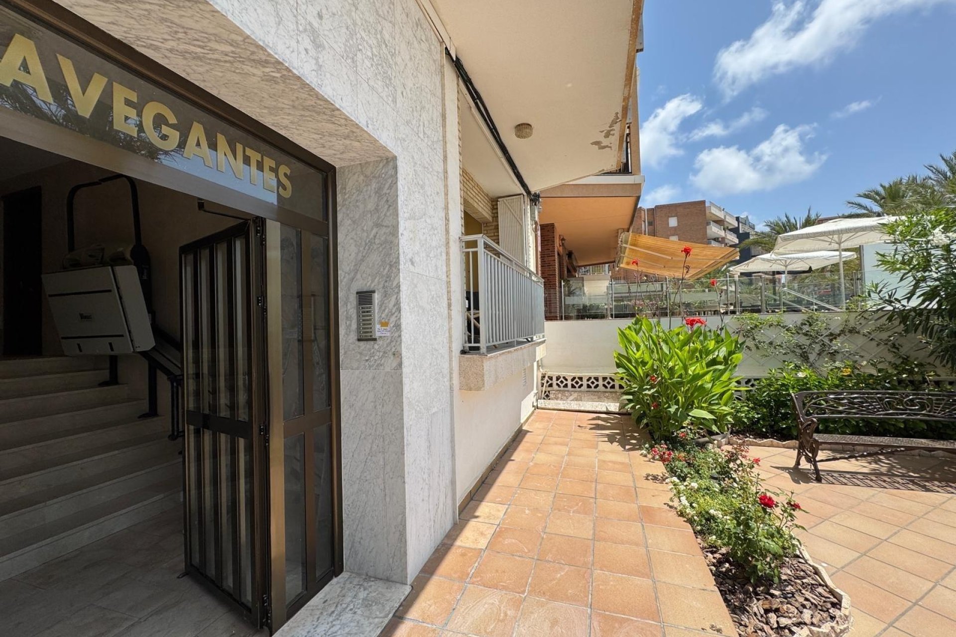 Herverkoop - Apartamento -
Torrevieja - Playa del Cura