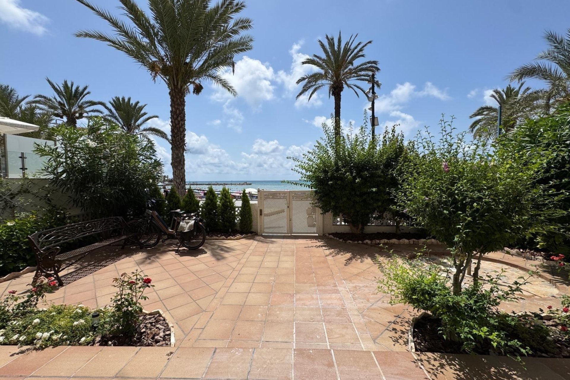 Herverkoop - Apartamento -
Torrevieja - Playa del Cura