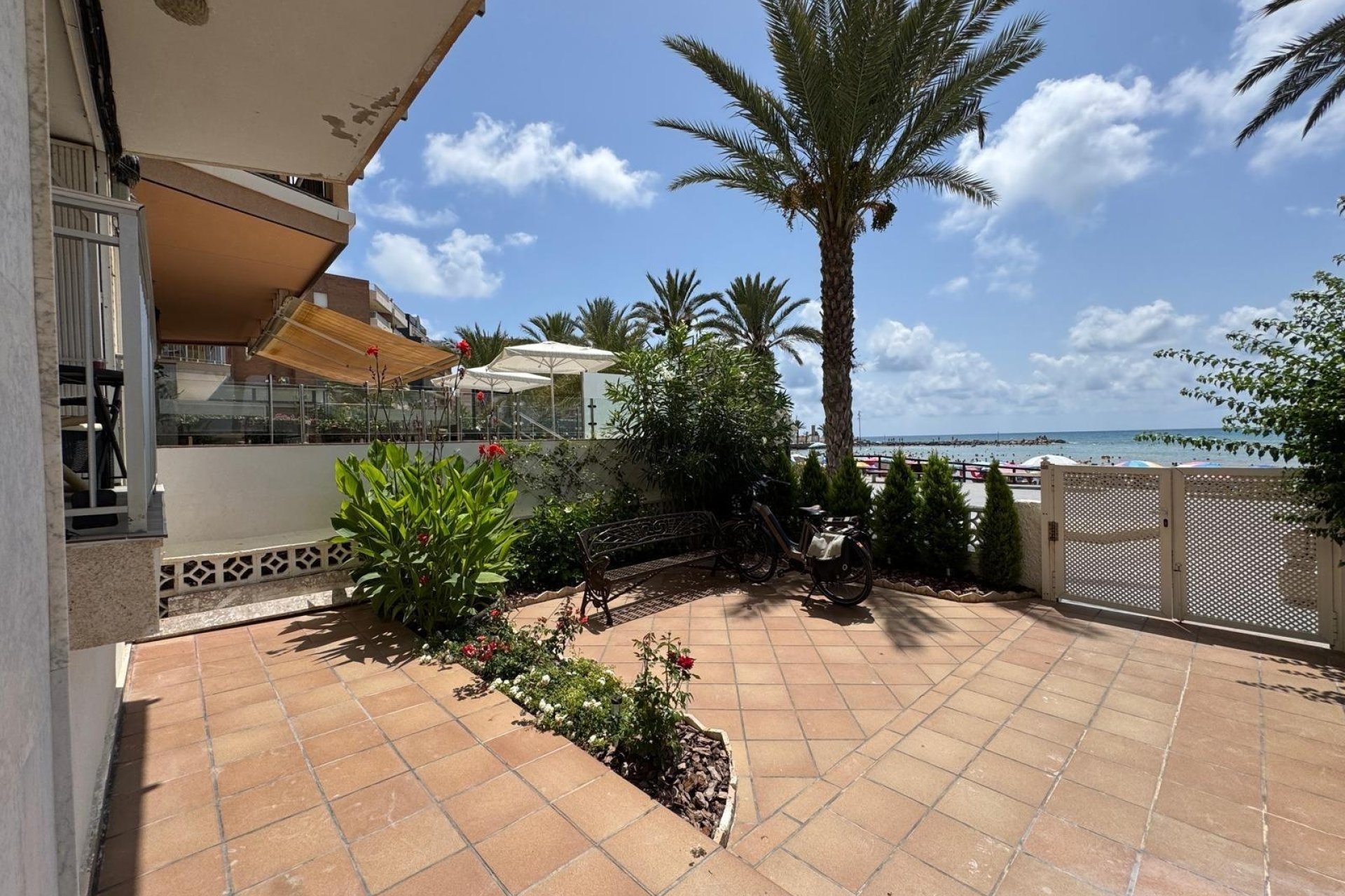 Herverkoop - Apartamento -
Torrevieja - Playa del Cura