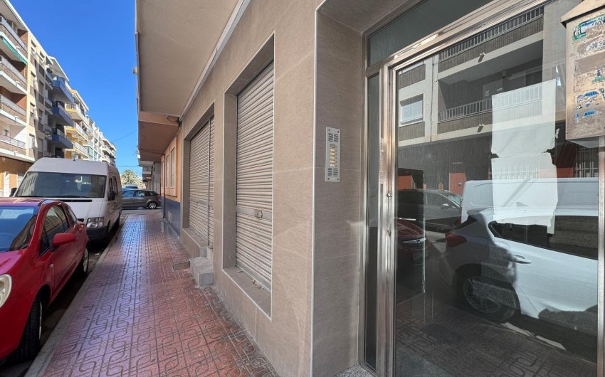 Herverkoop - Apartamento -
Torrevieja - Playa del Cura