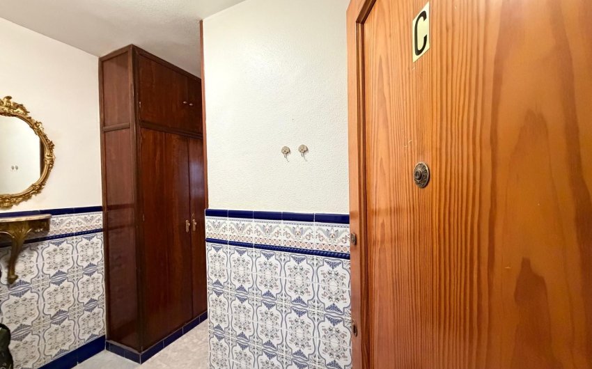 Herverkoop - Apartamento -
Torrevieja - Playa del Cura