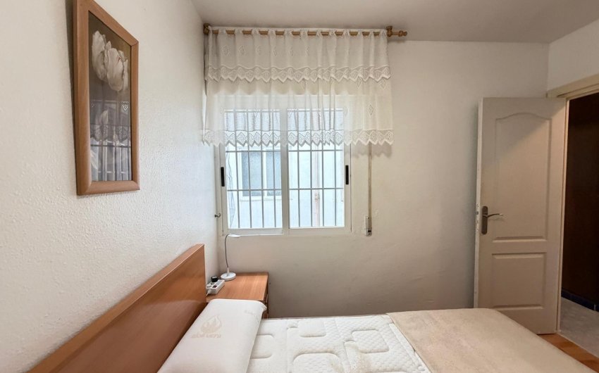 Herverkoop - Apartamento -
Torrevieja - Playa del Cura
