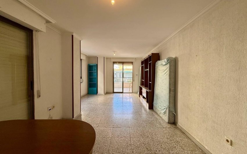 Herverkoop - Apartamento -
Torrevieja - Playa del Cura