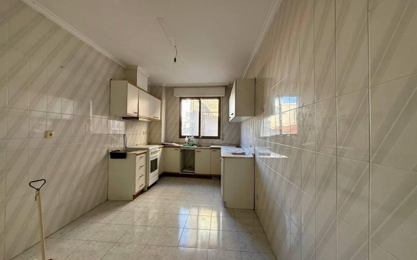 Herverkoop - Apartamento -
Torrevieja - Playa del Cura