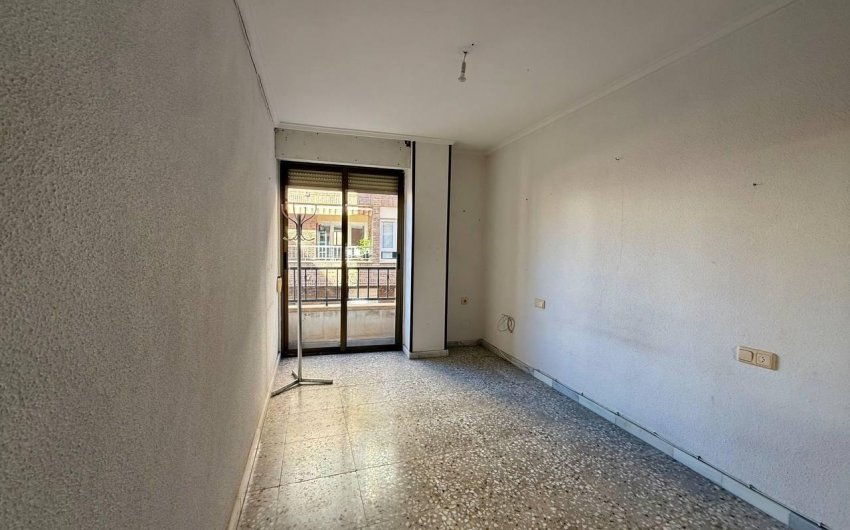 Herverkoop - Apartamento -
Torrevieja - Playa del Cura