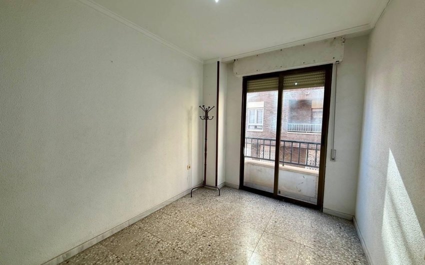 Herverkoop - Apartamento -
Torrevieja - Playa del Cura