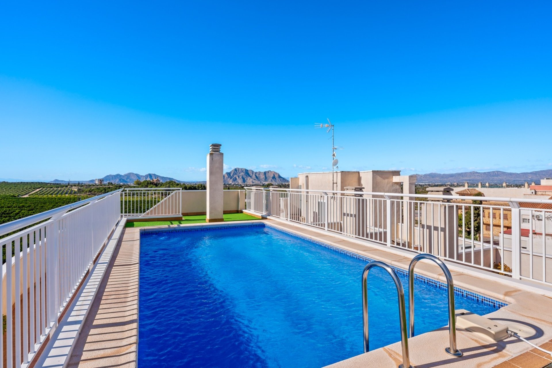 Herverkoop - Apartment -
Algorfa - Inland