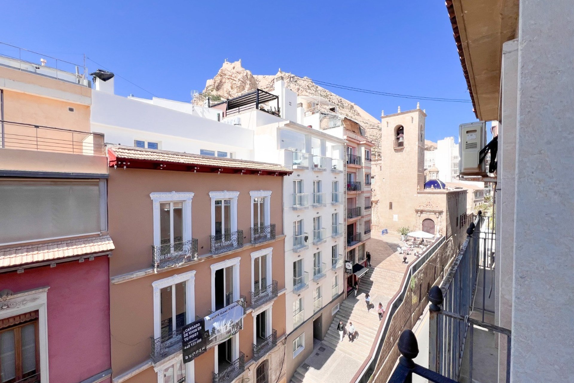 Herverkoop - Apartment -
Alicante - Center