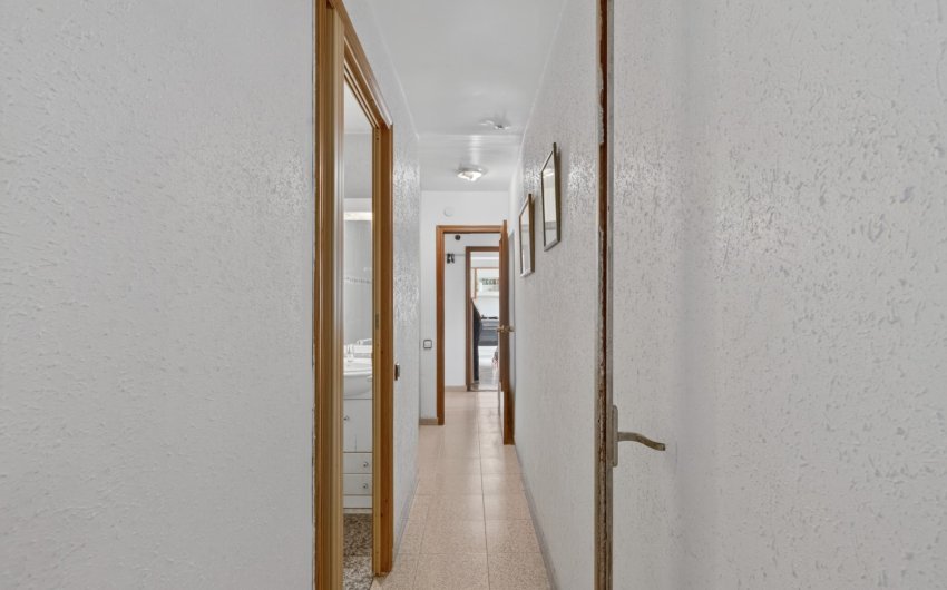 Herverkoop - Apartment -
Alicante - Center
