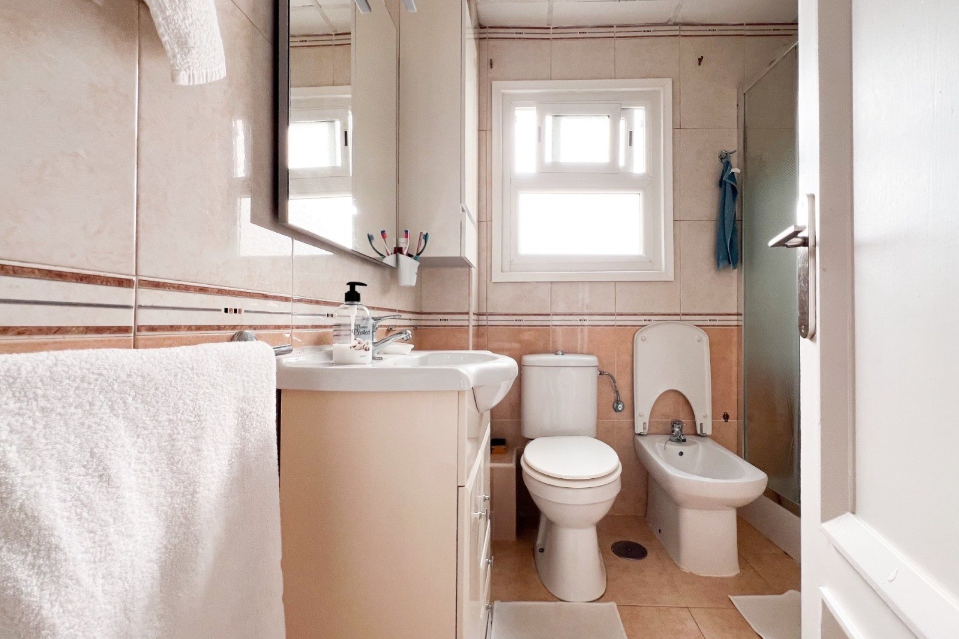 Herverkoop - Apartment -
Alicante - Center