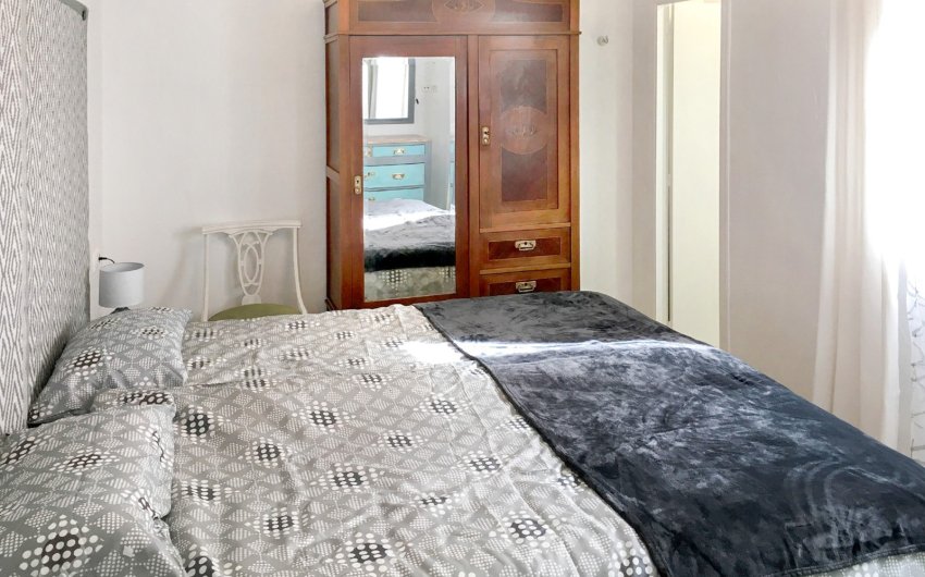 Herverkoop - Apartment -
Alicante - Mercado