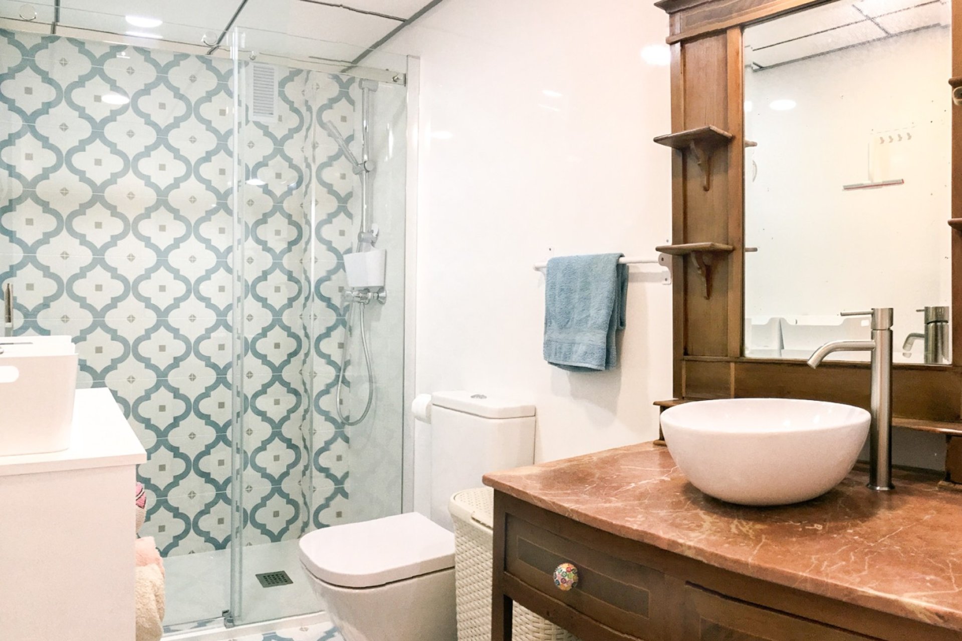 Herverkoop - Apartment -
Alicante - Mercado