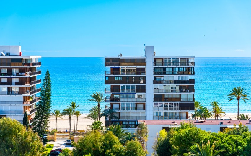 Herverkoop - Apartment -
Alicante - Playa San Juan