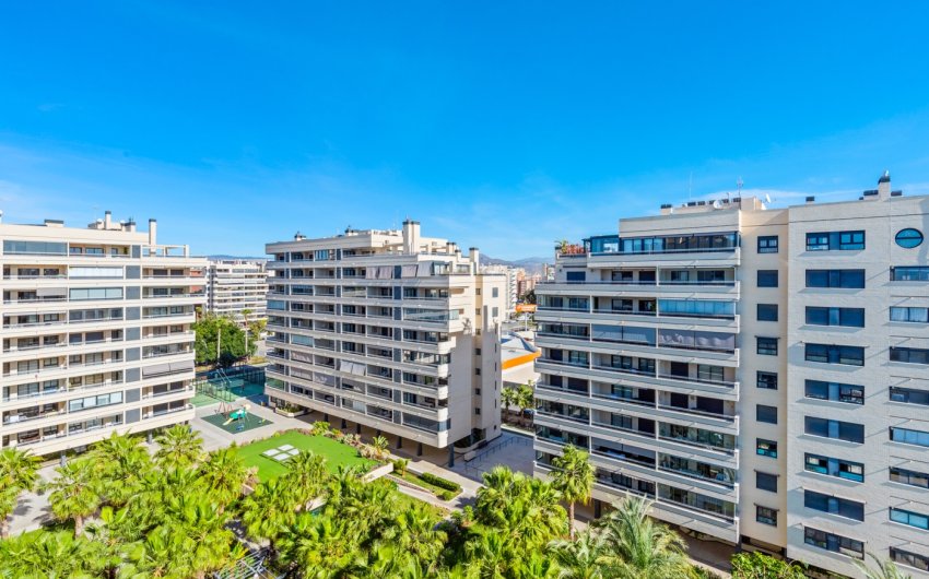 Herverkoop - Apartment -
Alicante - Playa San Juan