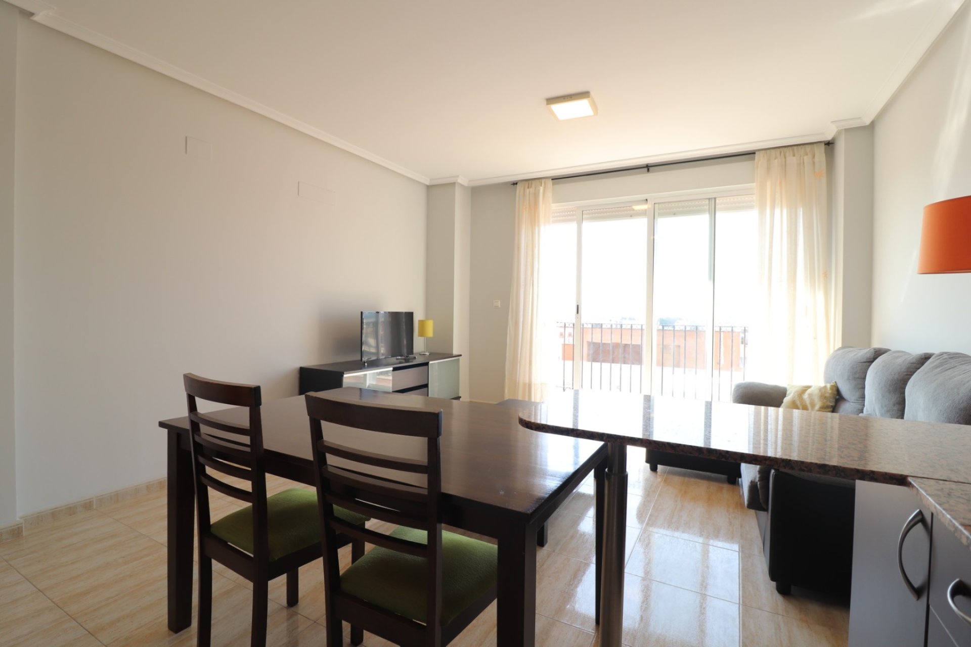 Herverkoop - Apartment -
Almoradí - Almoradi - Town