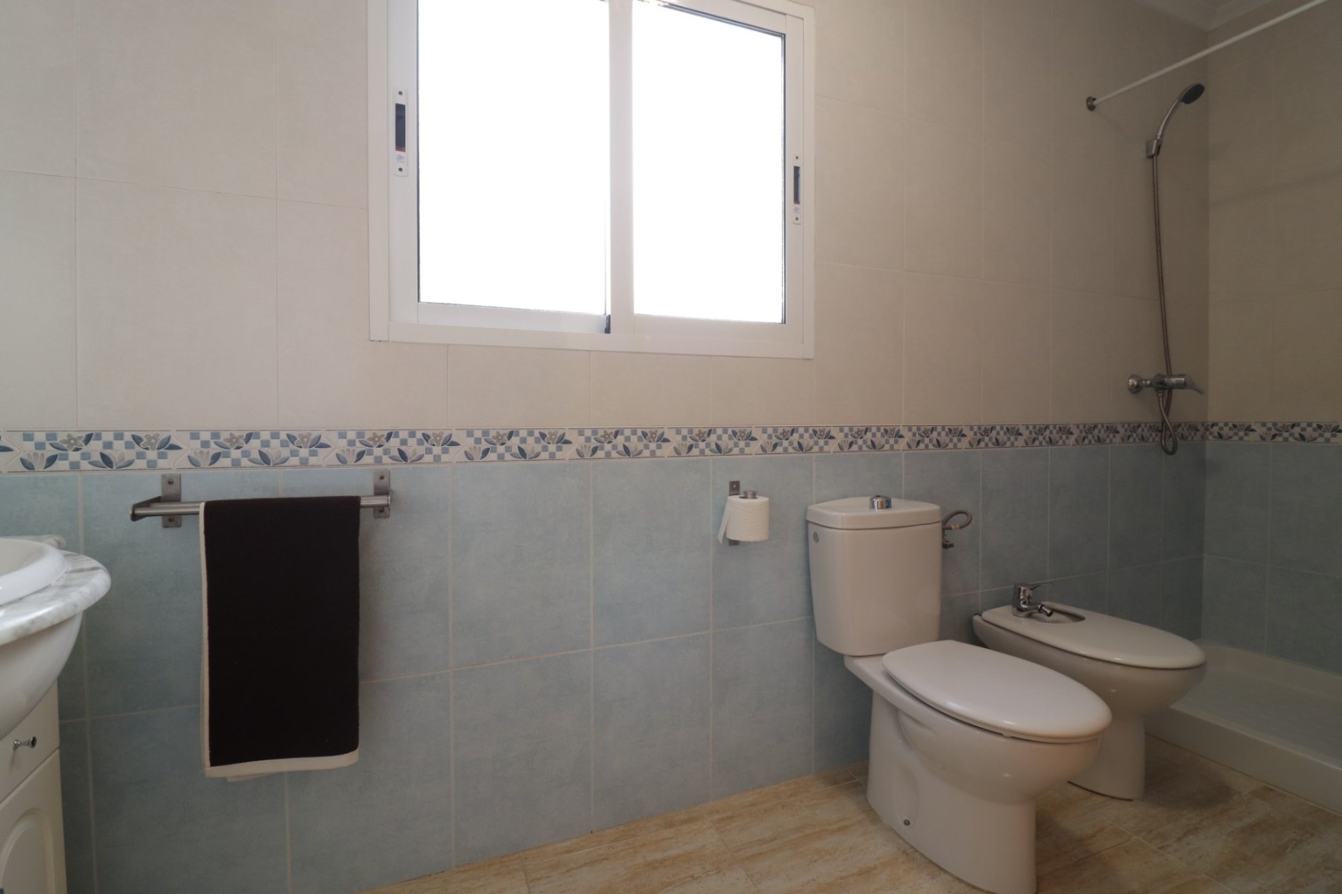 Herverkoop - Apartment -
Almoradí - Almoradi - Town