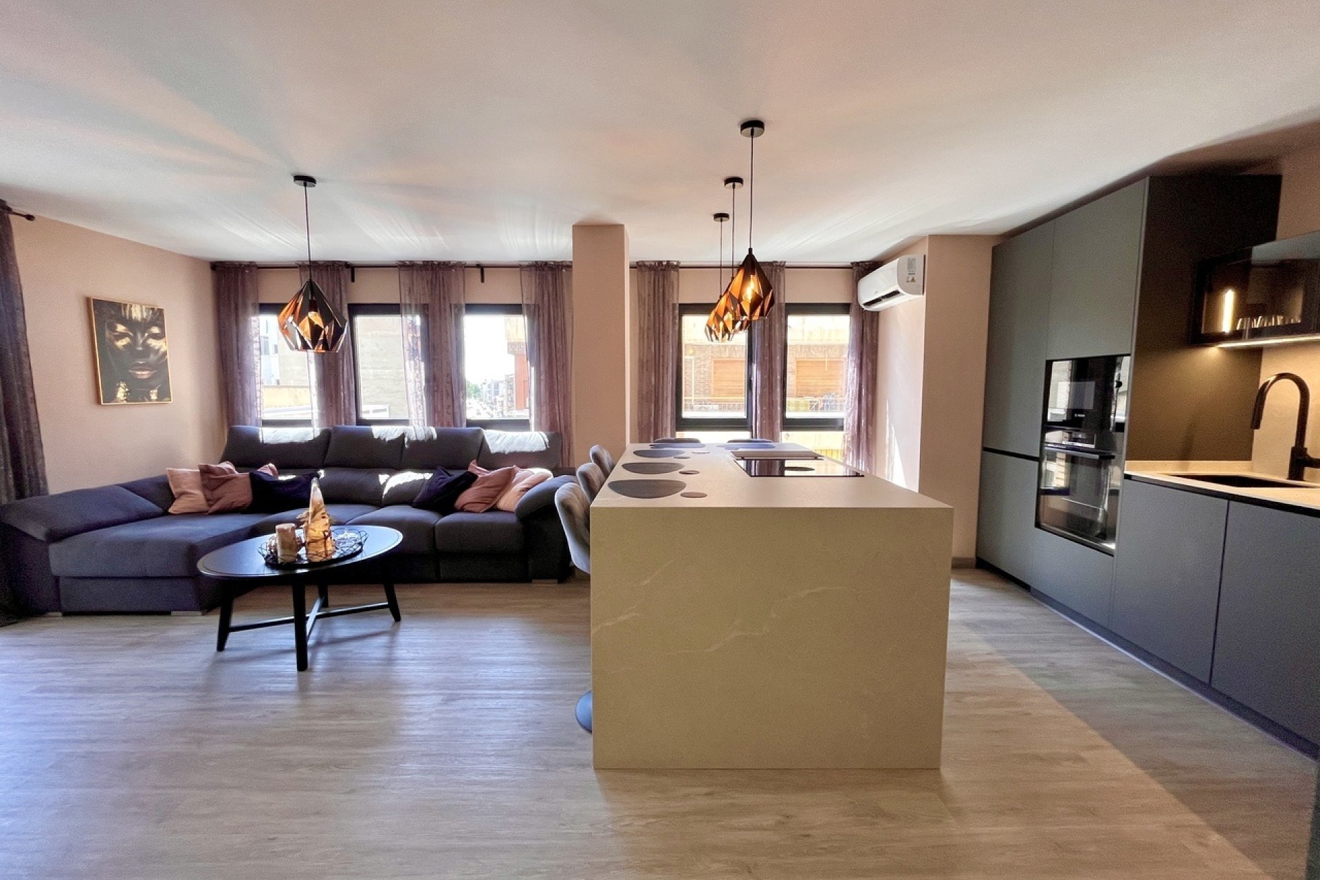 Herverkoop - Apartment -
Almoradí - Inland