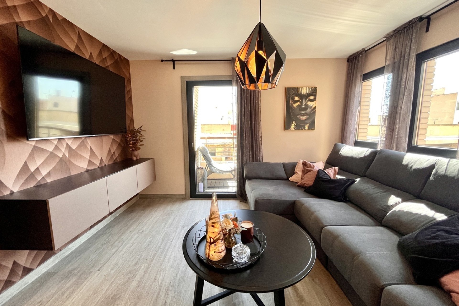 Herverkoop - Apartment -
Almoradí - Inland