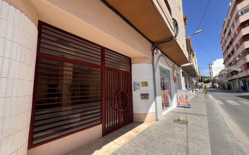 Herverkoop - Apartment -
Almoradí - Inland