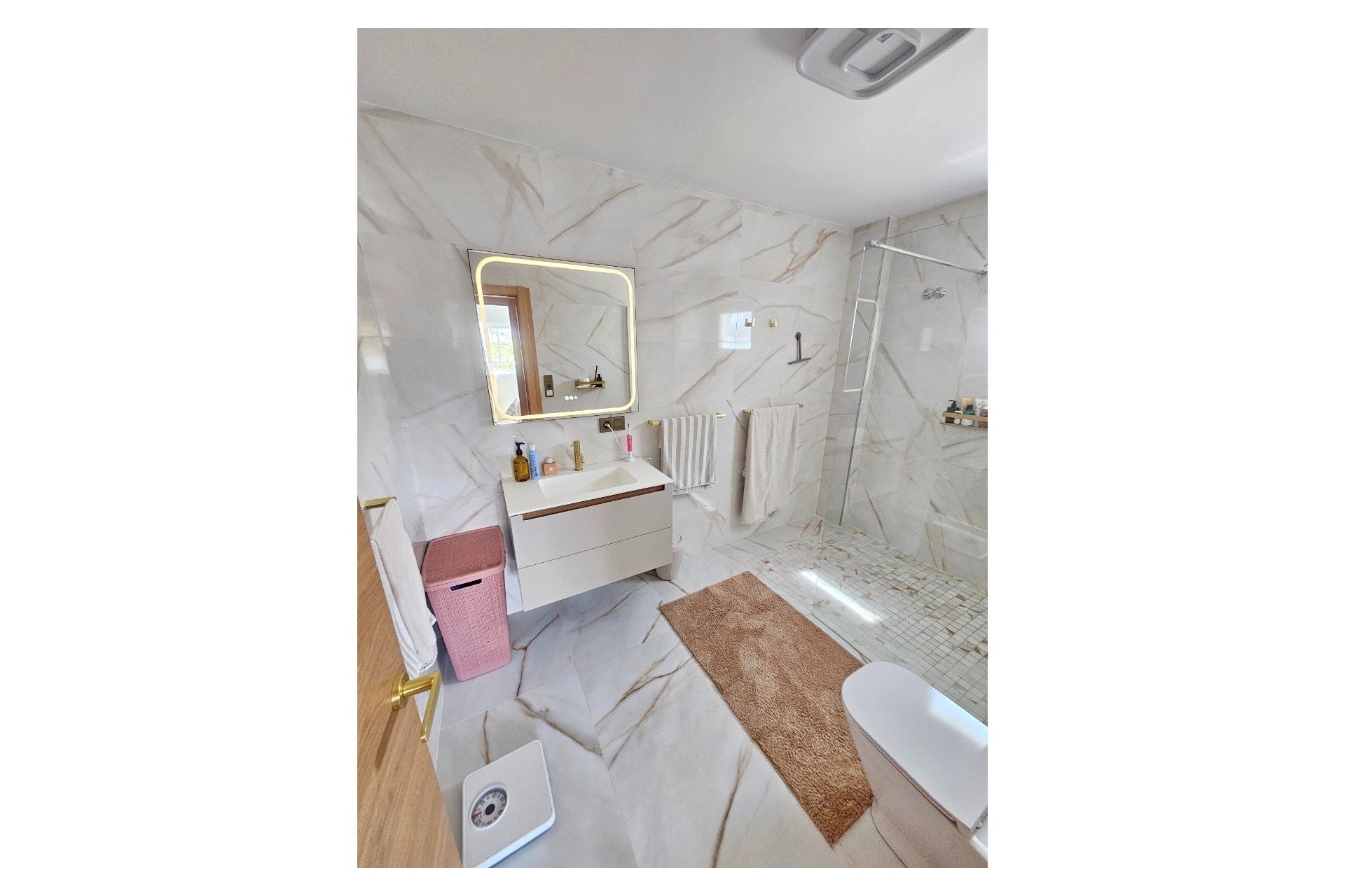 Herverkoop - Apartment -
Altea