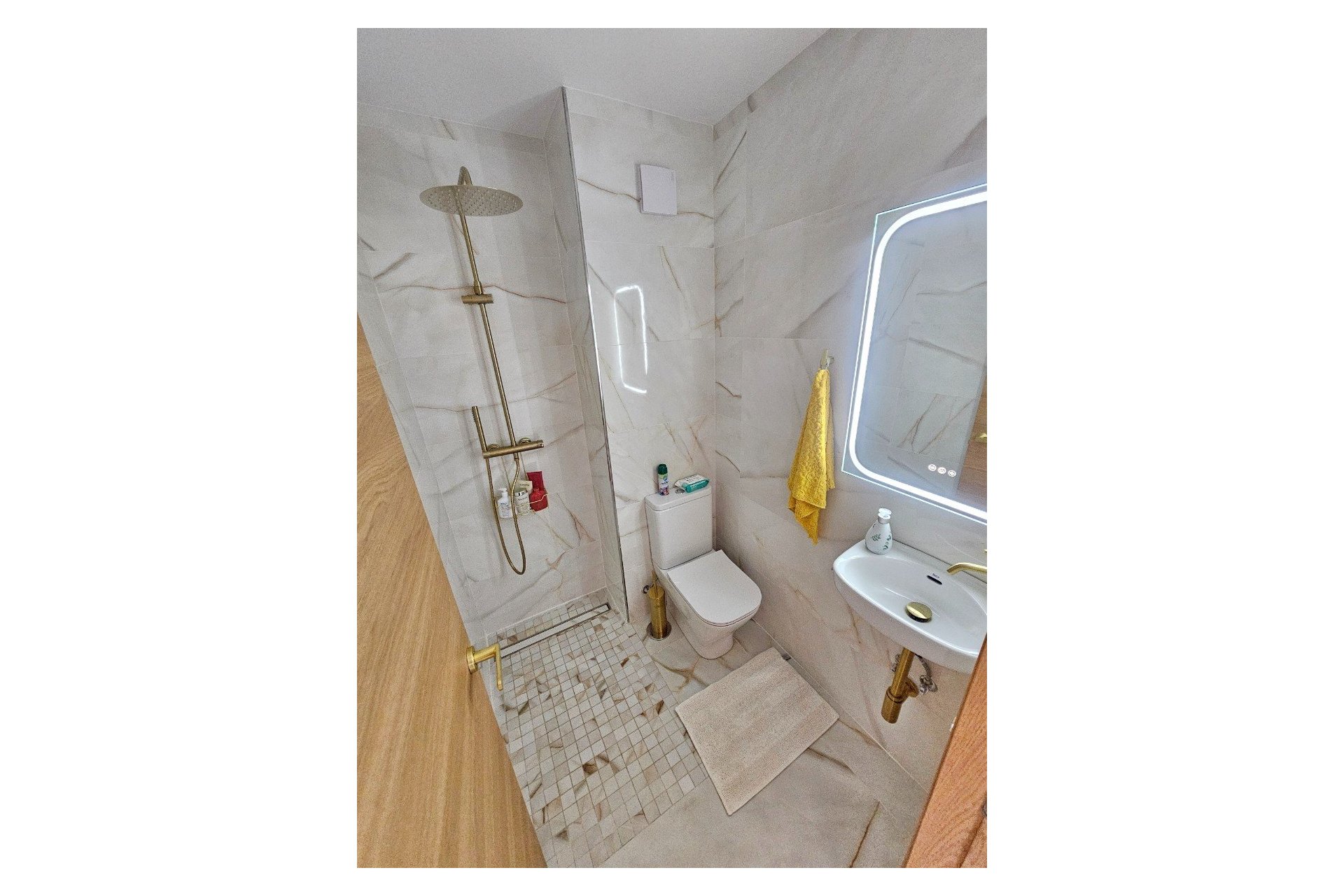 Herverkoop - Apartment -
Altea