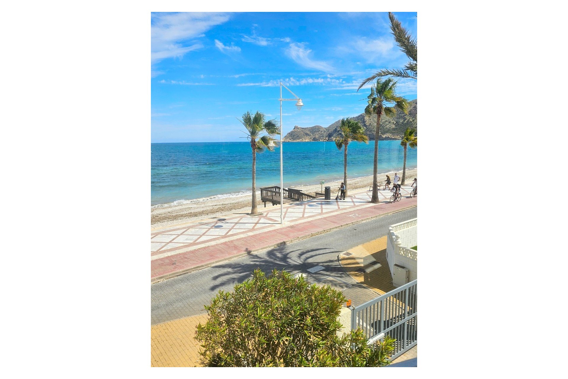 Herverkoop - Apartment -
Altea