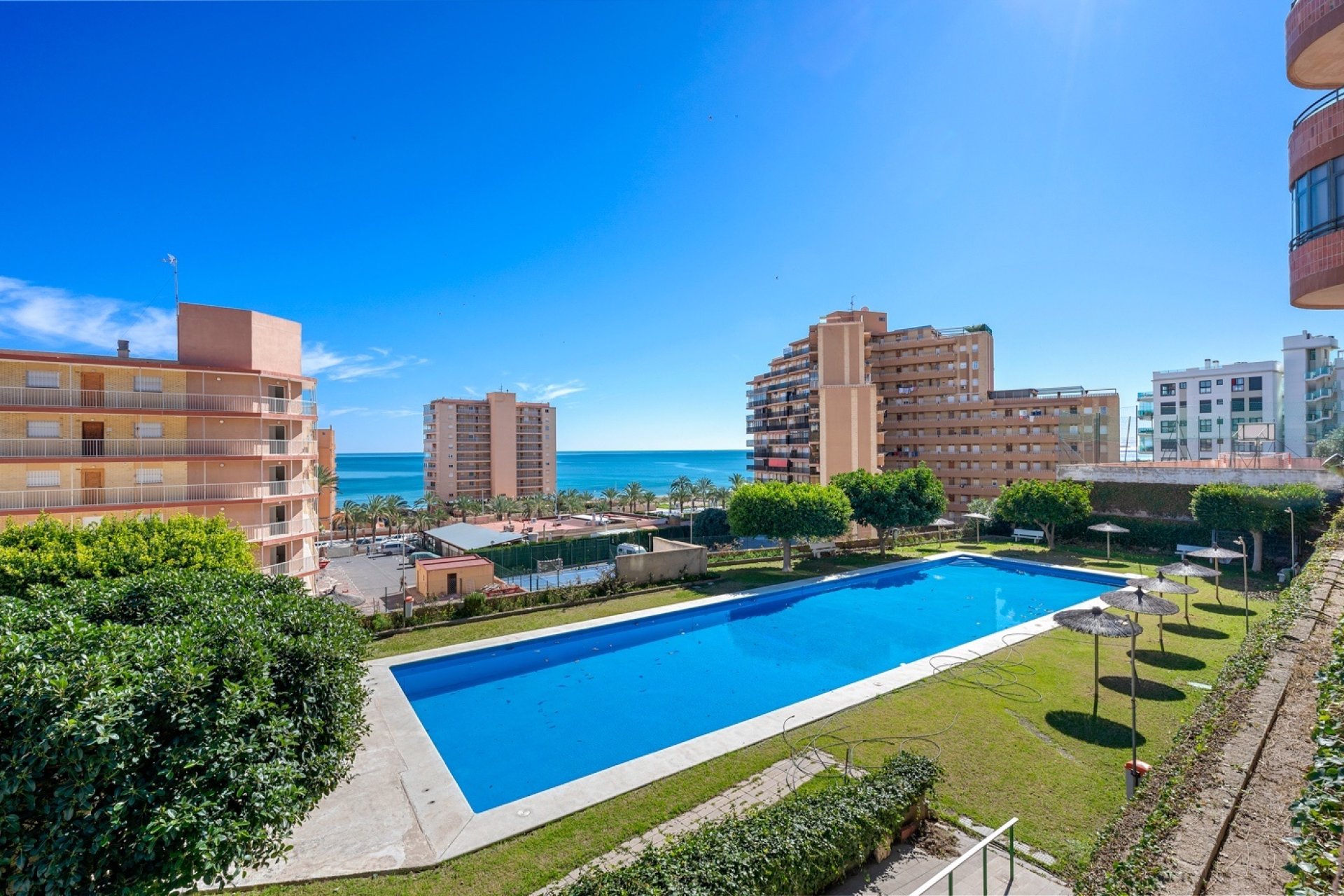 Herverkoop - Apartment -
Arenales del Sol - Segunda linea playa