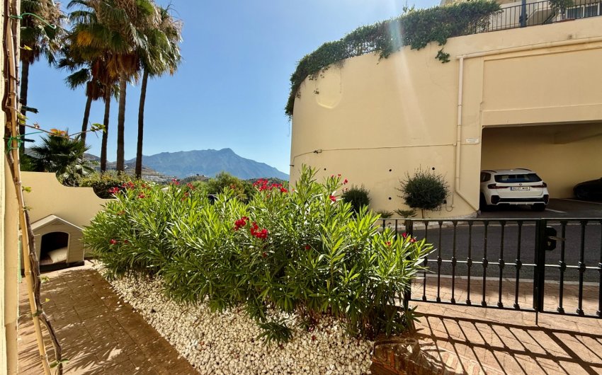 Herverkoop - Apartment -
Benahavis - La Quinta