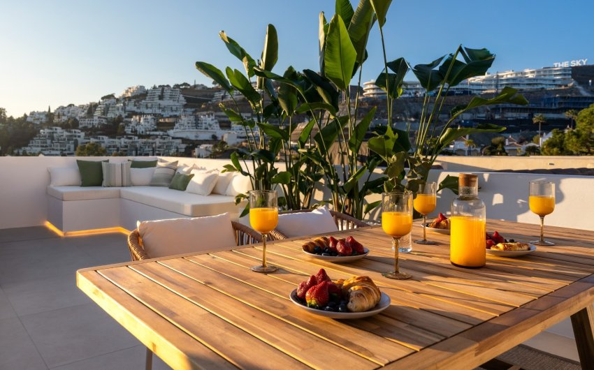 Herverkoop - Apartment -
Benahavis - La Quinta