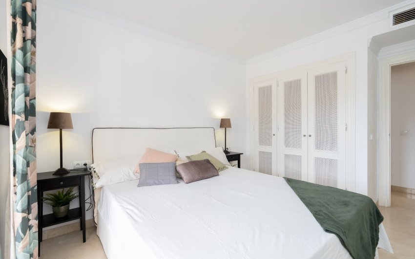 Herverkoop - Apartment -
Benahavis - La Quinta
