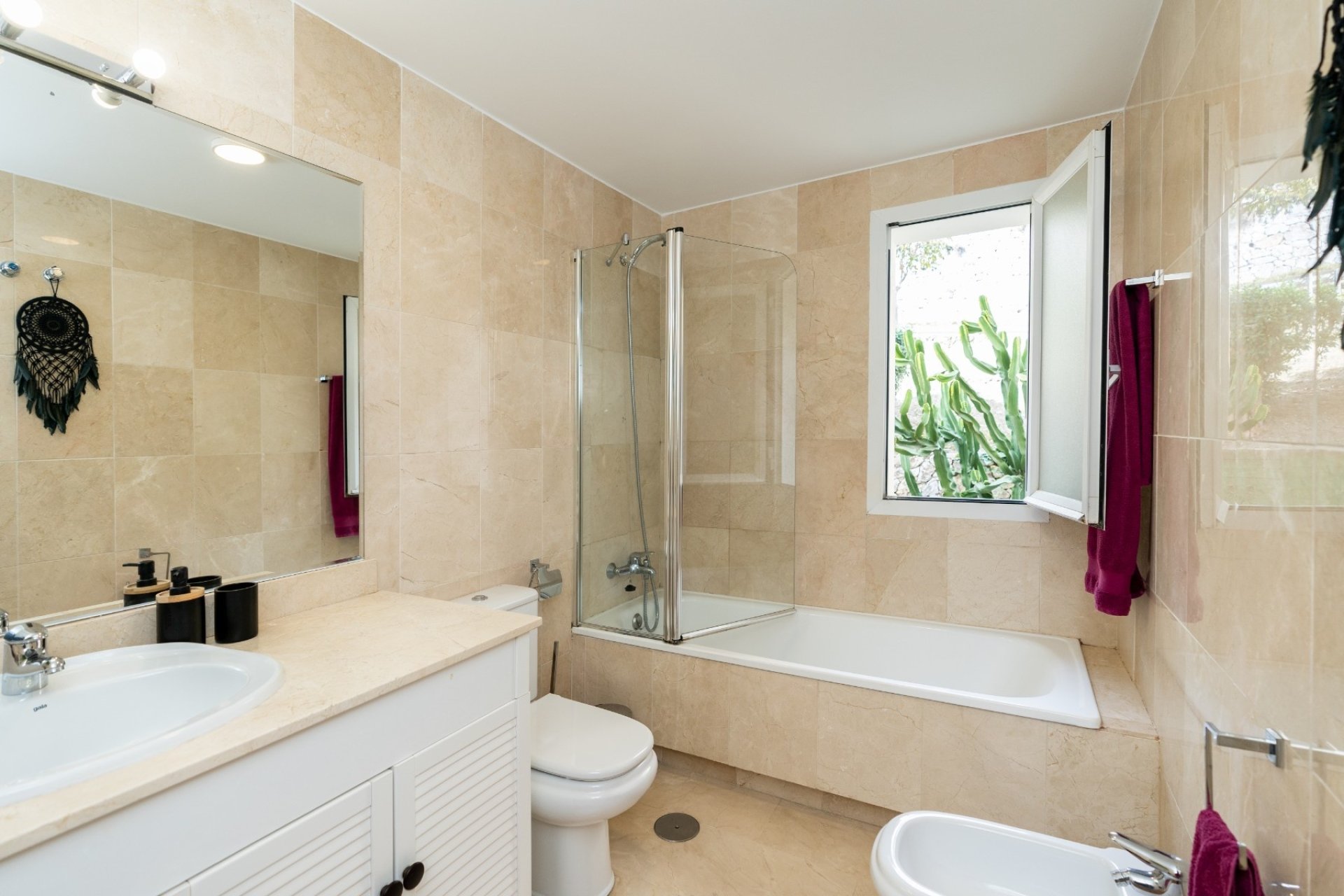 Herverkoop - Apartment -
Benahavis - La Quinta