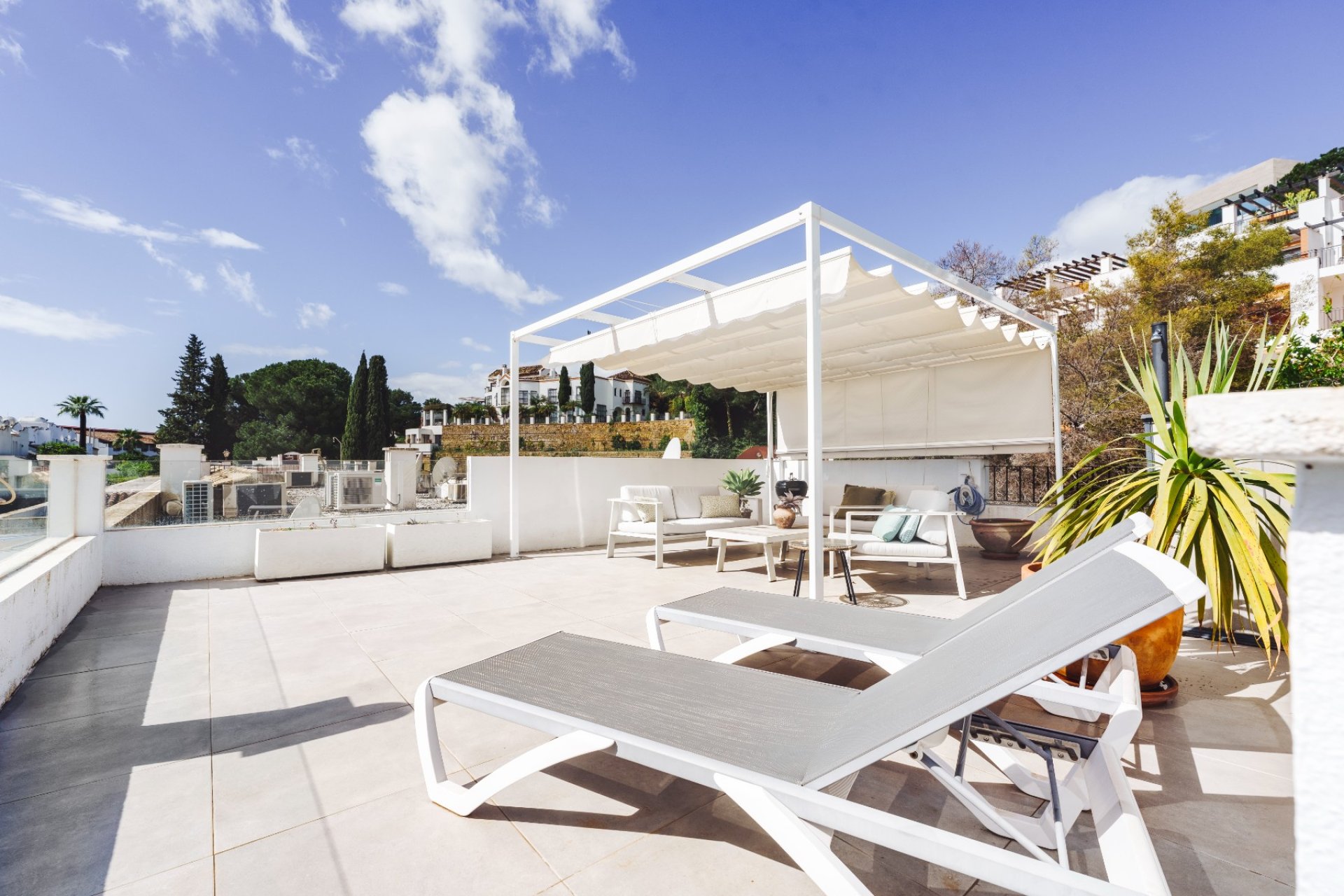 Herverkoop - Apartment -
Benahavis - La Quinta
