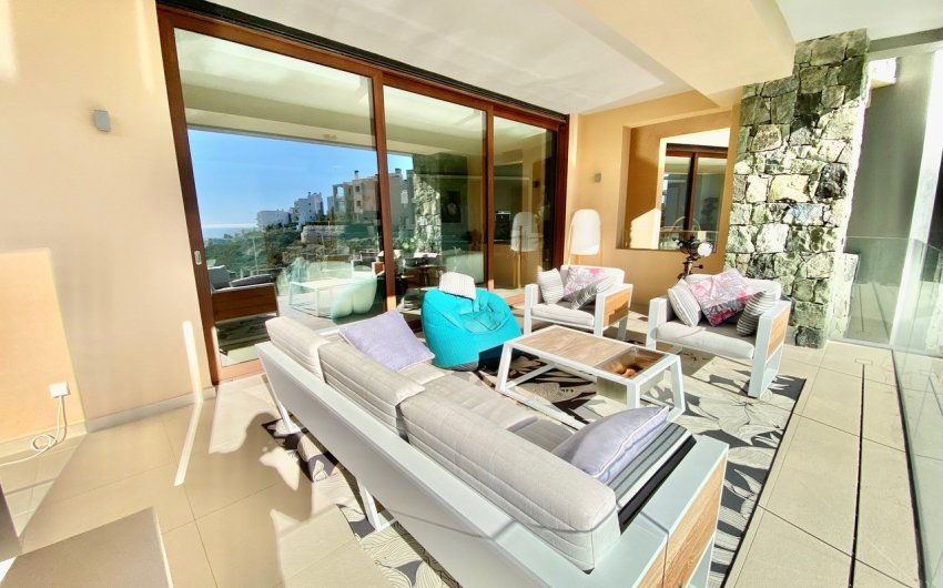 Herverkoop - Apartment -
Benahavis - La Quinta