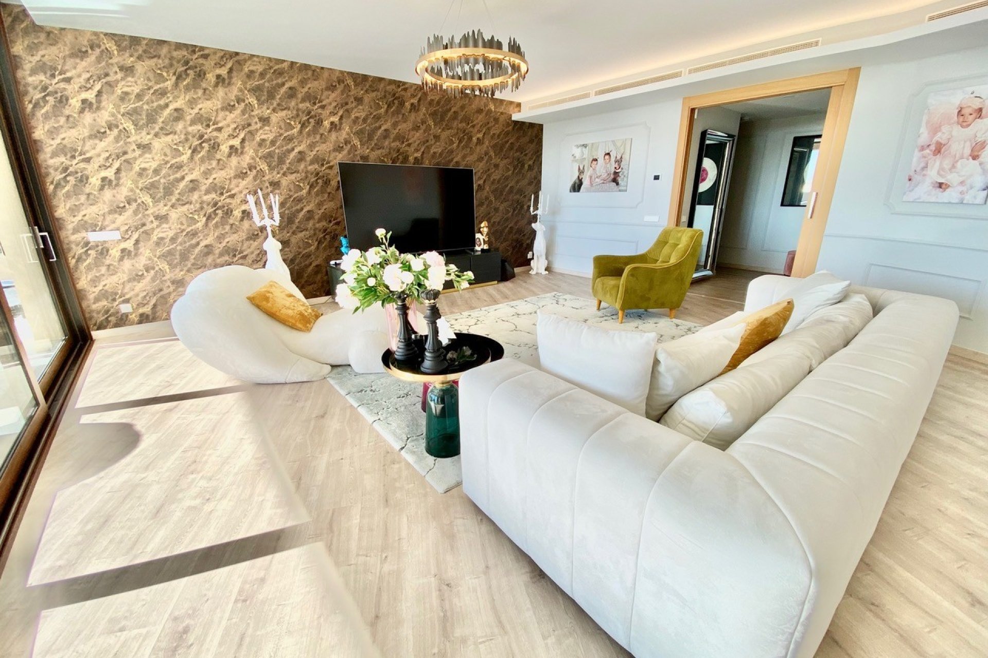 Herverkoop - Apartment -
Benahavis - La Quinta