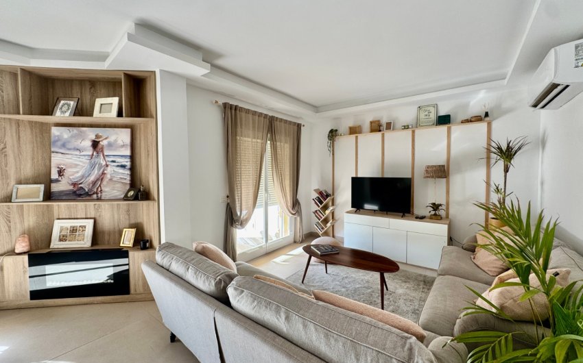 Herverkoop - Apartment -
Benahavis - La Quinta