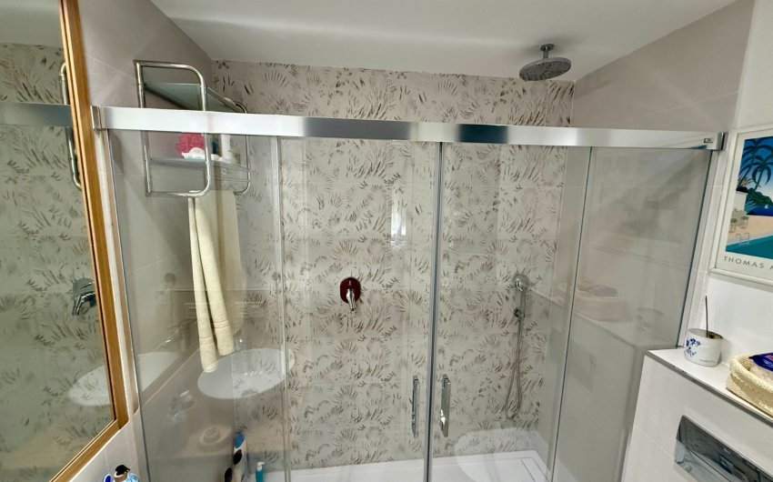 Herverkoop - Apartment -
Benahavis - La Quinta