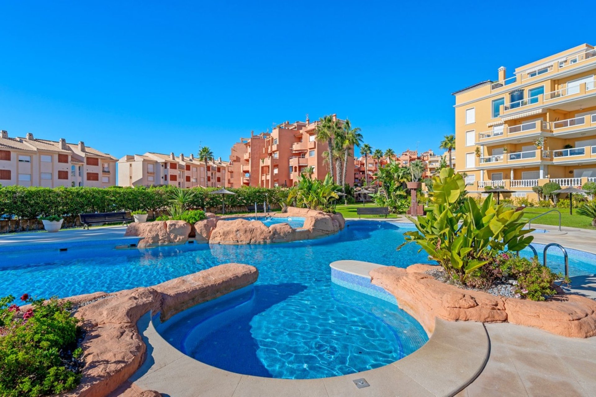 Herverkoop - Apartment -
Cabo Roig - Costa Blanca
