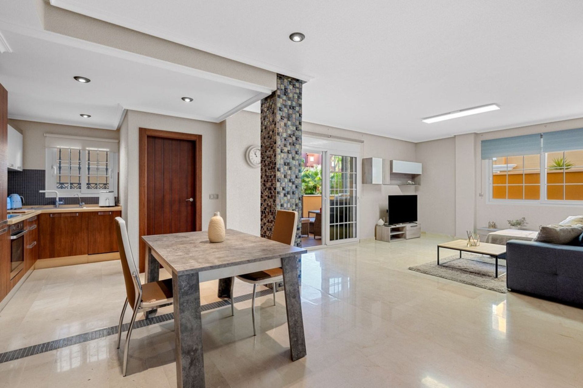 Herverkoop - Apartment -
Cabo Roig - Costa Blanca
