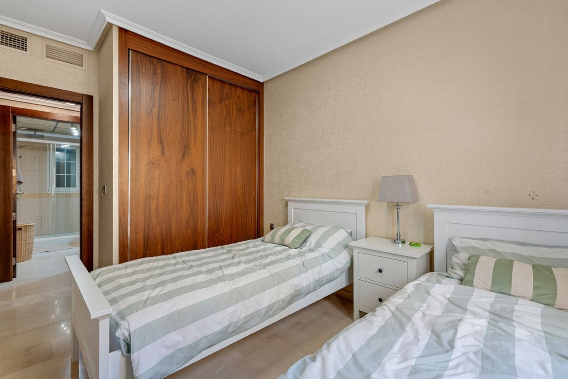 Herverkoop - Apartment -
Cabo Roig - Costa Blanca