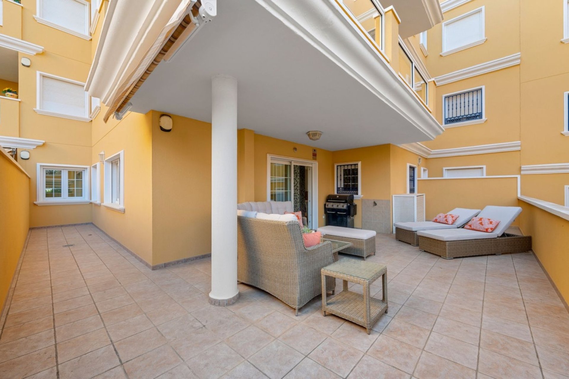 Herverkoop - Apartment -
Cabo Roig - Costa Blanca