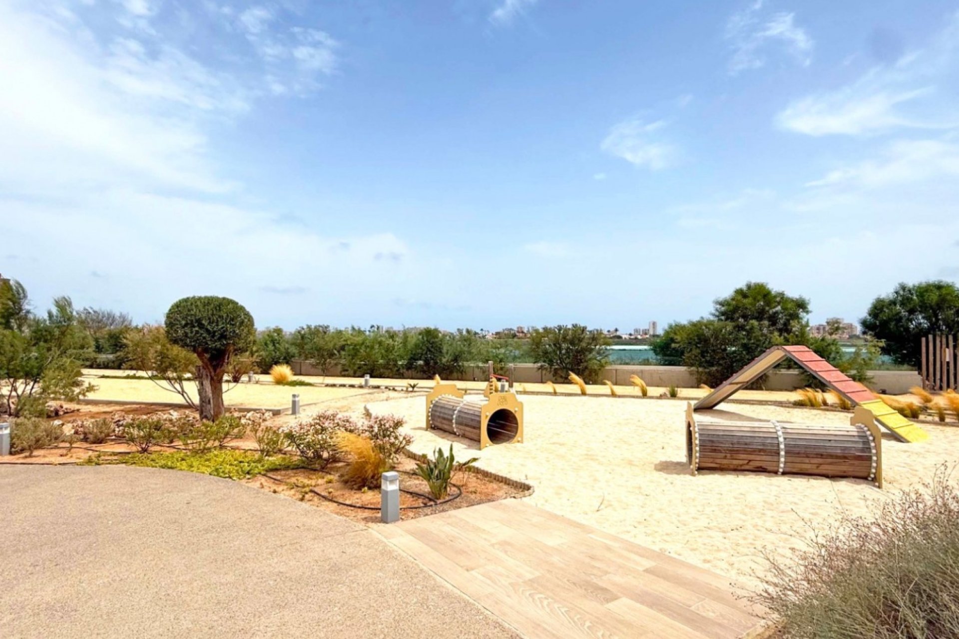 Herverkoop - Apartment -
Cartagena - Playa Honda