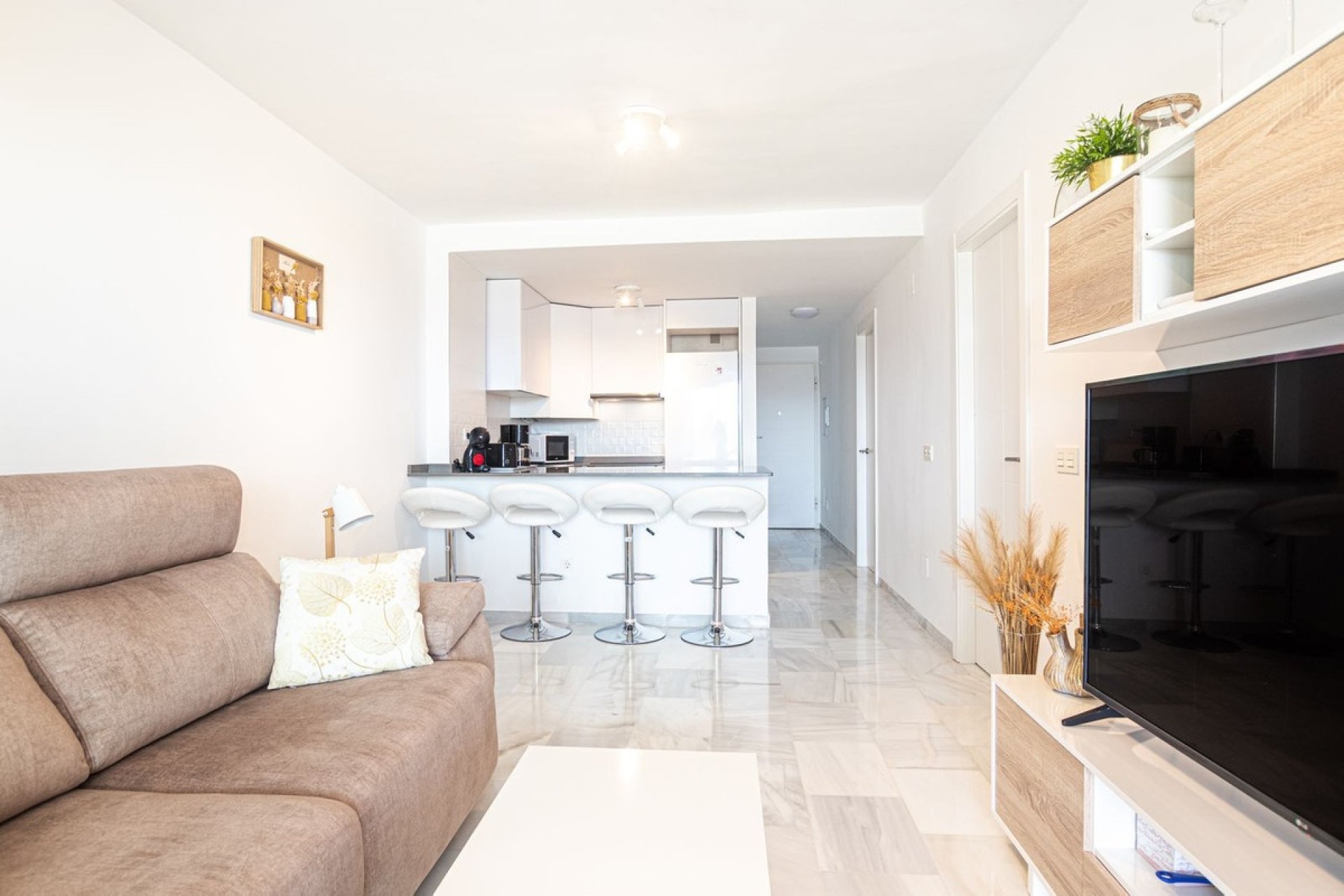 Herverkoop - Apartment -
Doña Julia - Inland