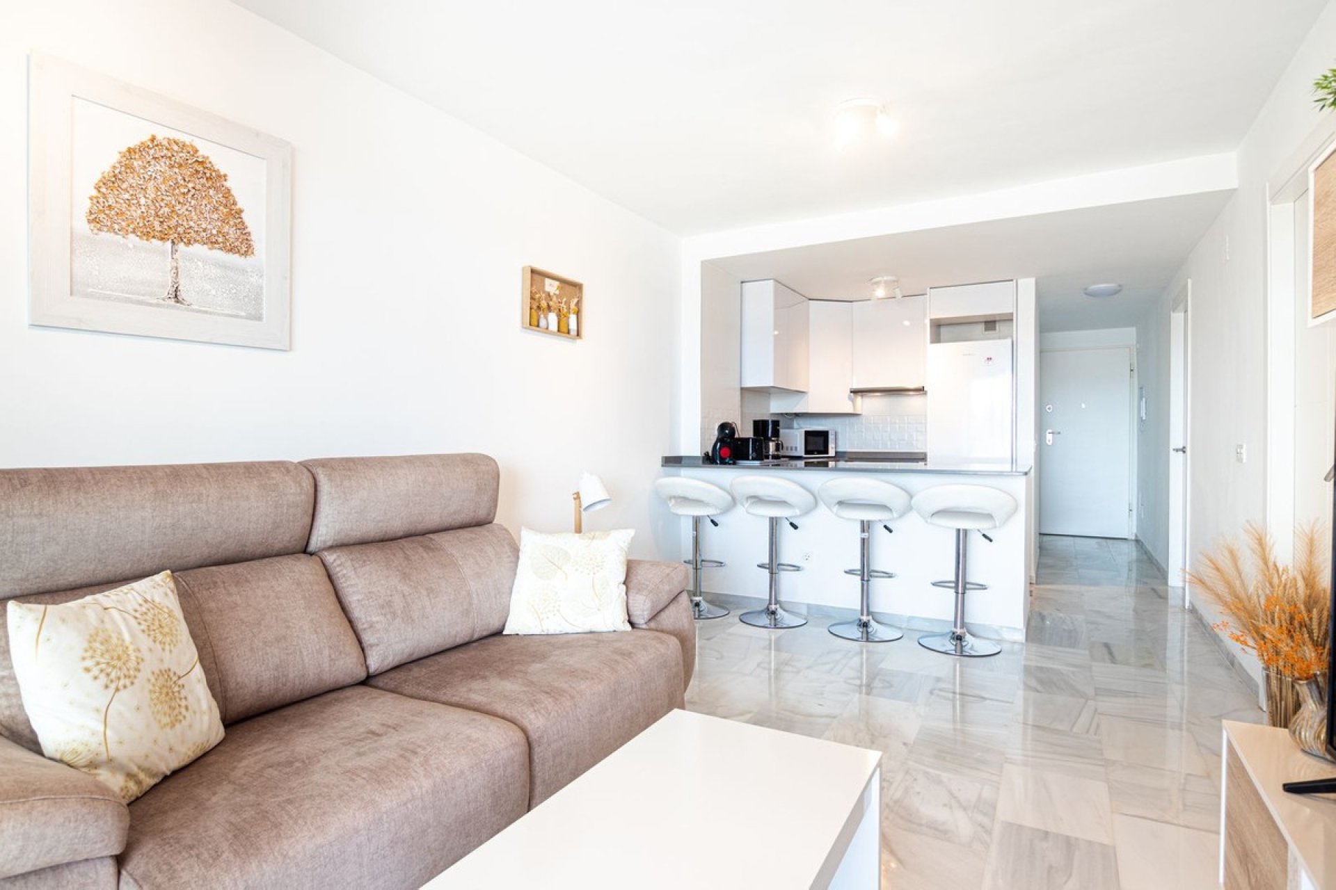 Herverkoop - Apartment -
Doña Julia - Inland
