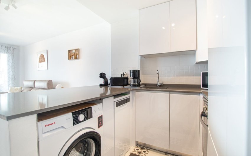 Herverkoop - Apartment -
Doña Julia - Inland