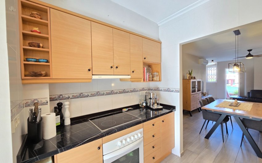 Herverkoop - Apartment / Flat * -
Orihuela Costa * - Los Altos *